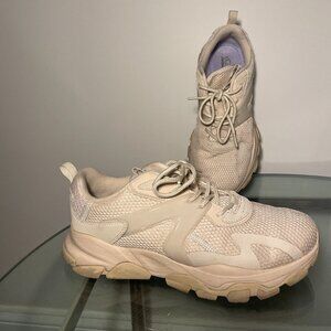 SKETCHERS MEMORY FOAM WALKING SHOES - LIKE NEW Wms. 8.5